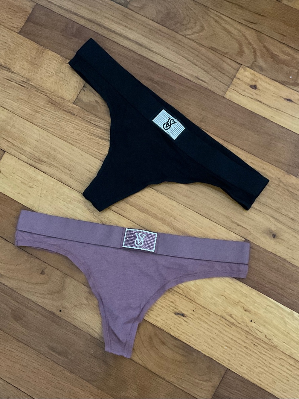Bundle of 2 Victoria’s Secret thong panties